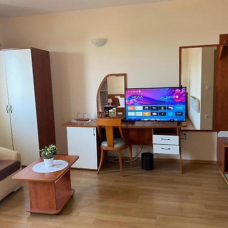 Guest House Golden Flake 4Km From Bolata Beach Bŭlgarevo Εξωτερικό φωτογραφία