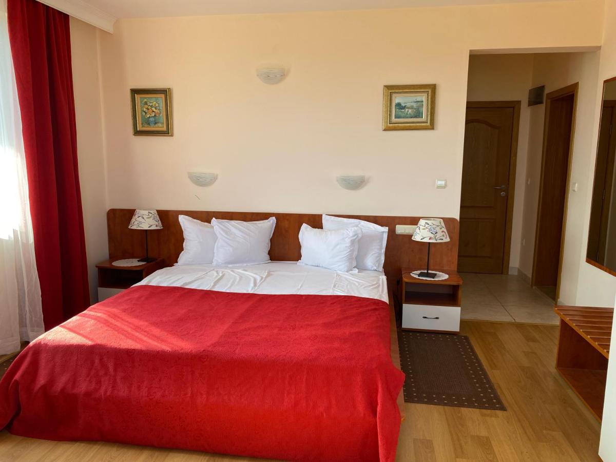 Guest House Golden Flake 4Km From Bolata Beach Bŭlgarevo Εξωτερικό φωτογραφία