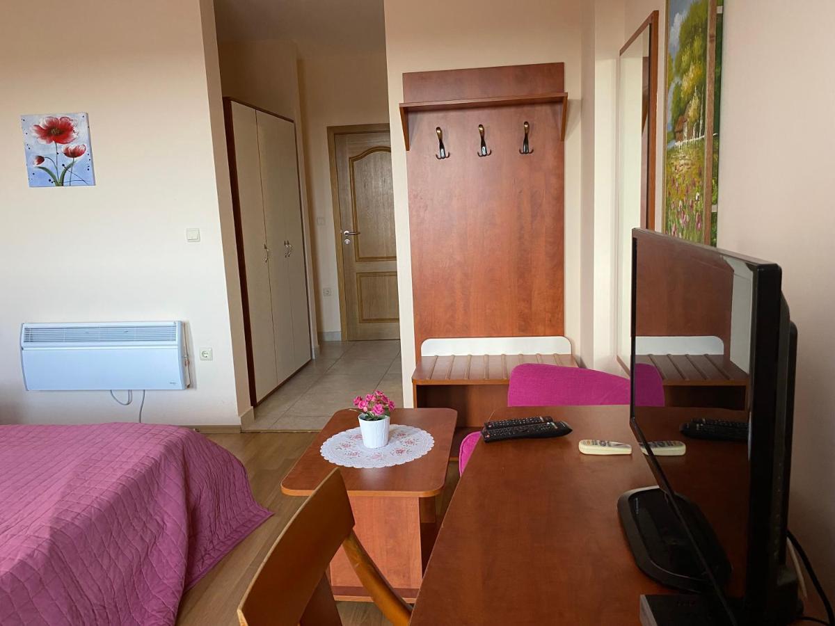 Guest House Golden Flake 4Km From Bolata Beach Bŭlgarevo Εξωτερικό φωτογραφία